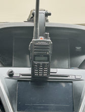 Load image into Gallery viewer, Center Console Suction Cup Mount With Disc